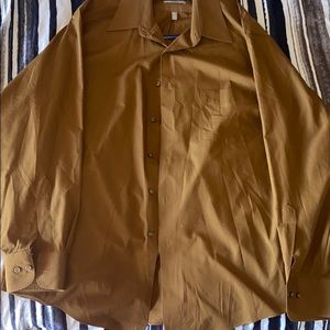 Van Heusen Fitted Dress Shirt